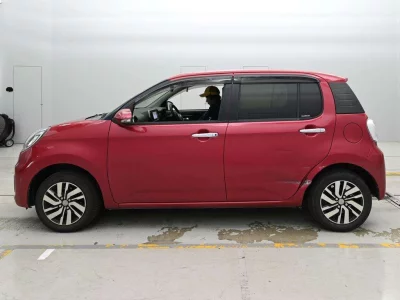 DAIHATSU BOON 4