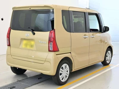 DAIHATSU TANTO 2