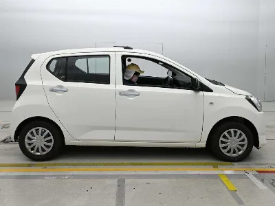DAIHATSU MIRA E S 3