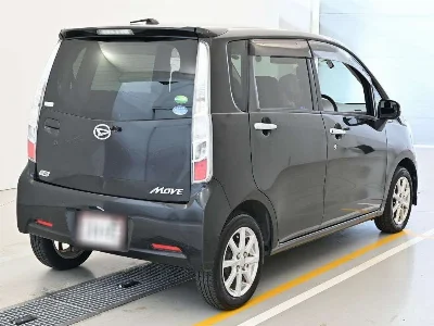 DAIHATSU MOVE 2