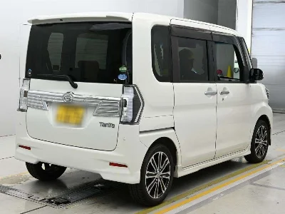 DAIHATSU TANTO 2