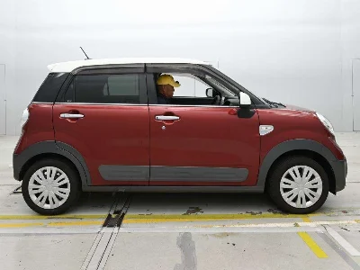 DAIHATSU CAST 3