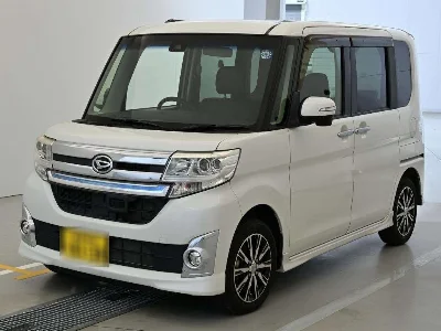 DAIHATSU TANTO 1