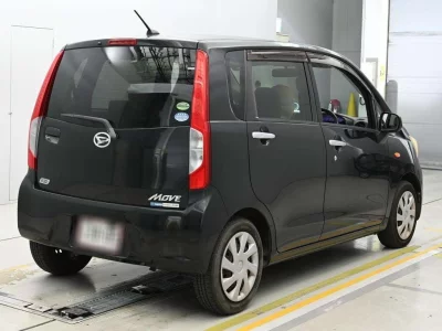 DAIHATSU MOVE 2