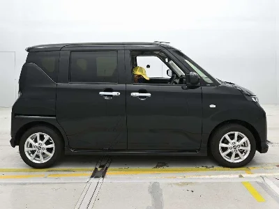 DAIHATSU MOVE 3