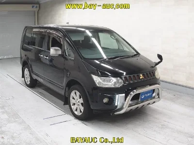 MITSUBISHI DELICA D5