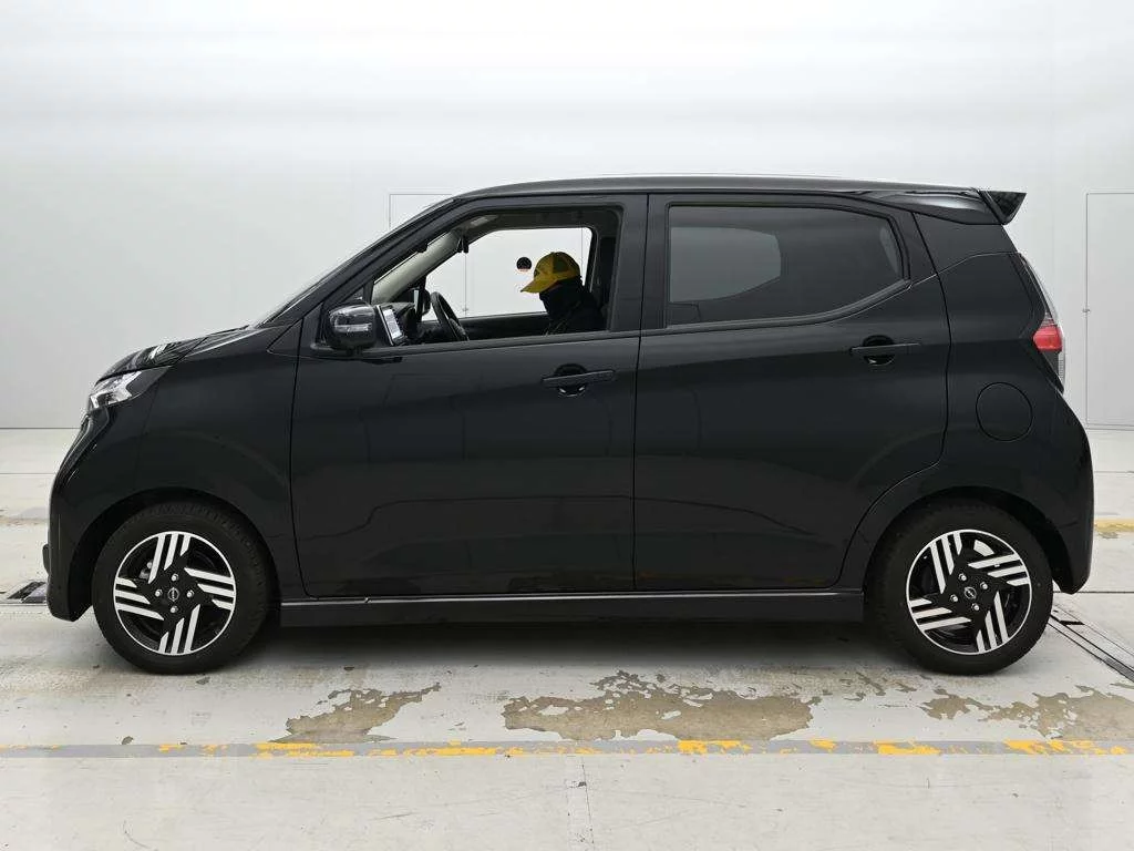 Цена авто Nissan Dayz с аукционов Японии, номер кузова B44W, пробег 3 000, оценка 1