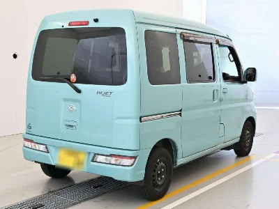 DAIHATSU HIJET VAN 2