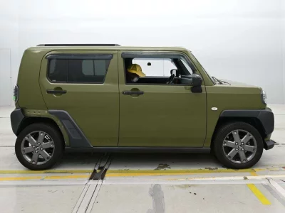 DAIHATSU TAFT 3