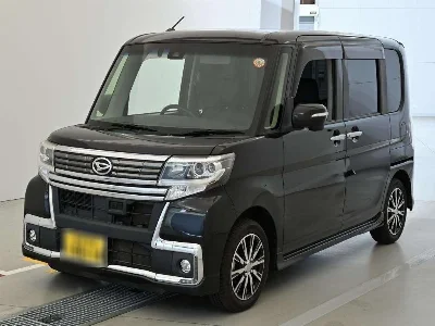 DAIHATSU TANTO 1