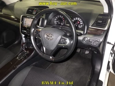 TOYOTA PREMIO