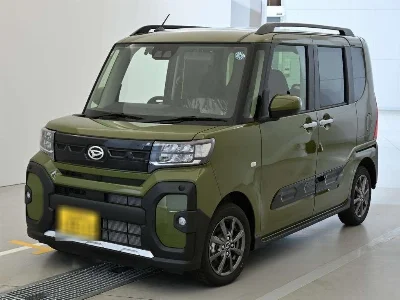 DAIHATSU TANTO 1