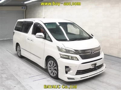 TOYOTA VELLFIRE