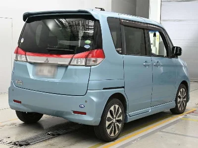 MITSUBISHI DELICA D2
