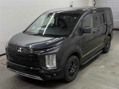 MITSUBISHI DELICA D5