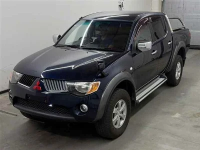 MITSUBISHI TRITON