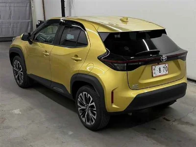 TOYOTA YARIS CROSS