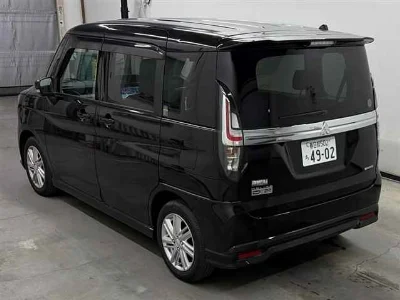MITSUBISHI DELICA D2