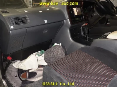 TOYOTA REGIUS ACE VAN
