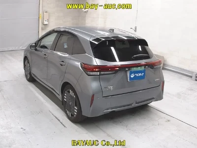NISSAN AURA