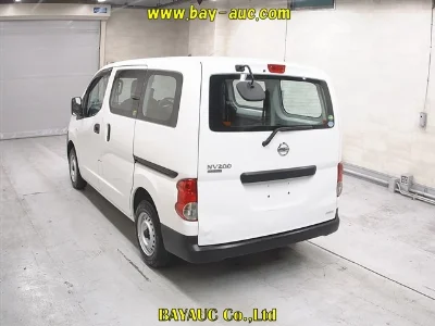 NISSAN NV200