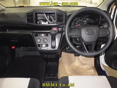 DAIHATSU MIRA E S 4