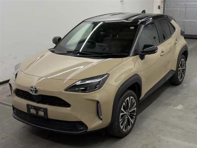 TOYOTA YARIS CROSS 3