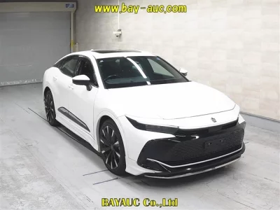 TOYOTA CROWN CROSSOVER