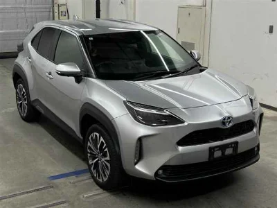 TOYOTA YARIS CROSS 1