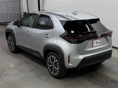 TOYOTA YARIS CROSS 2