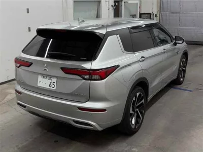 MITSUBISHI OUTLANDER PHEV