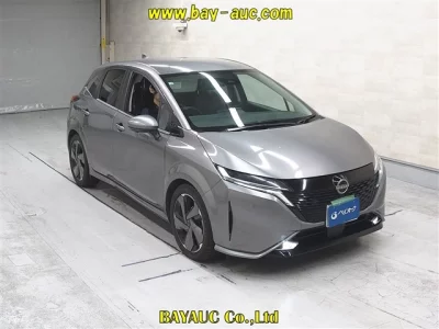 NISSAN AURA
