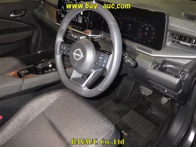 NISSAN AURA