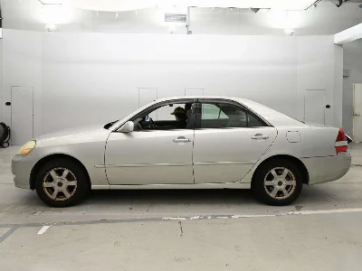 TOYOTA MARK II