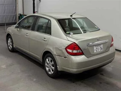 NISSAN TIIDA LATIO