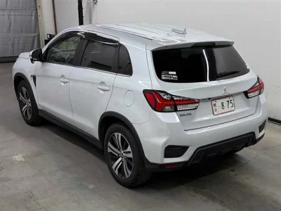 MITSUBISHI RVR