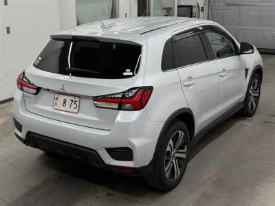 MITSUBISHI RVR