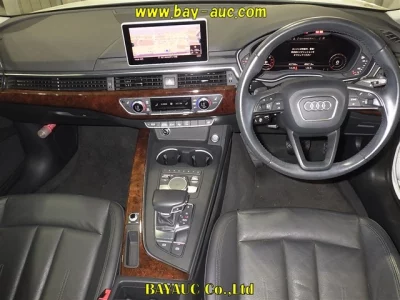 AUDI A4 AVANTE