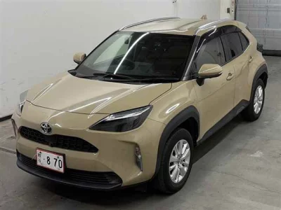 TOYOTA YARIS CROSS 3