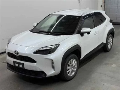 TOYOTA YARIS CROSS 4