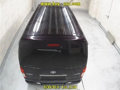 TOYOTA HIACE VAN