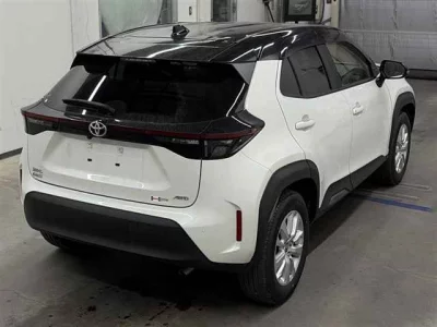 TOYOTA YARIS CROSS 2