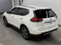 Цена авто Nissan X-Trail с аукционов Японии, номер кузова NT32, пробег 34 000, оценка 3