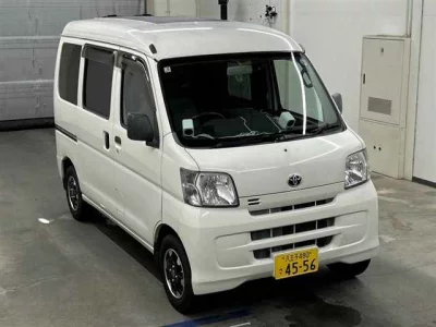 TOYOTA PIXIS VAN