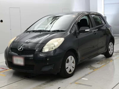 TOYOTA VITZ