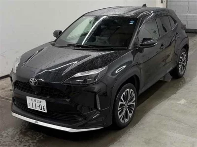 TOYOTA YARIS CROSS 4