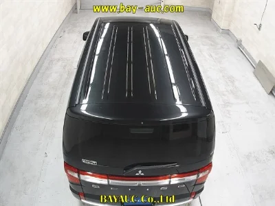 MITSUBISHI DELICA D5