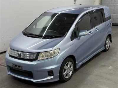 HONDA FREED SPIKE