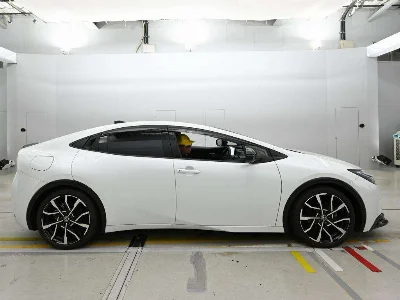 TOYOTA PRIUS PHV