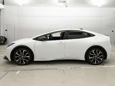 TOYOTA PRIUS PHV